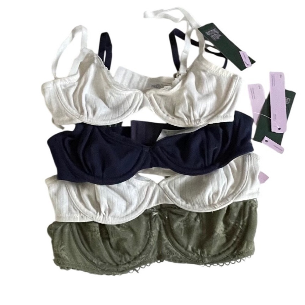Wild Fable Womens Underwire Bra Bundle 4 Pack White Navy Olive Size 32A NWT